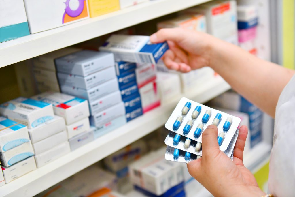 Farmacia, pubblicato un avviso per tre incarichi libero professionali