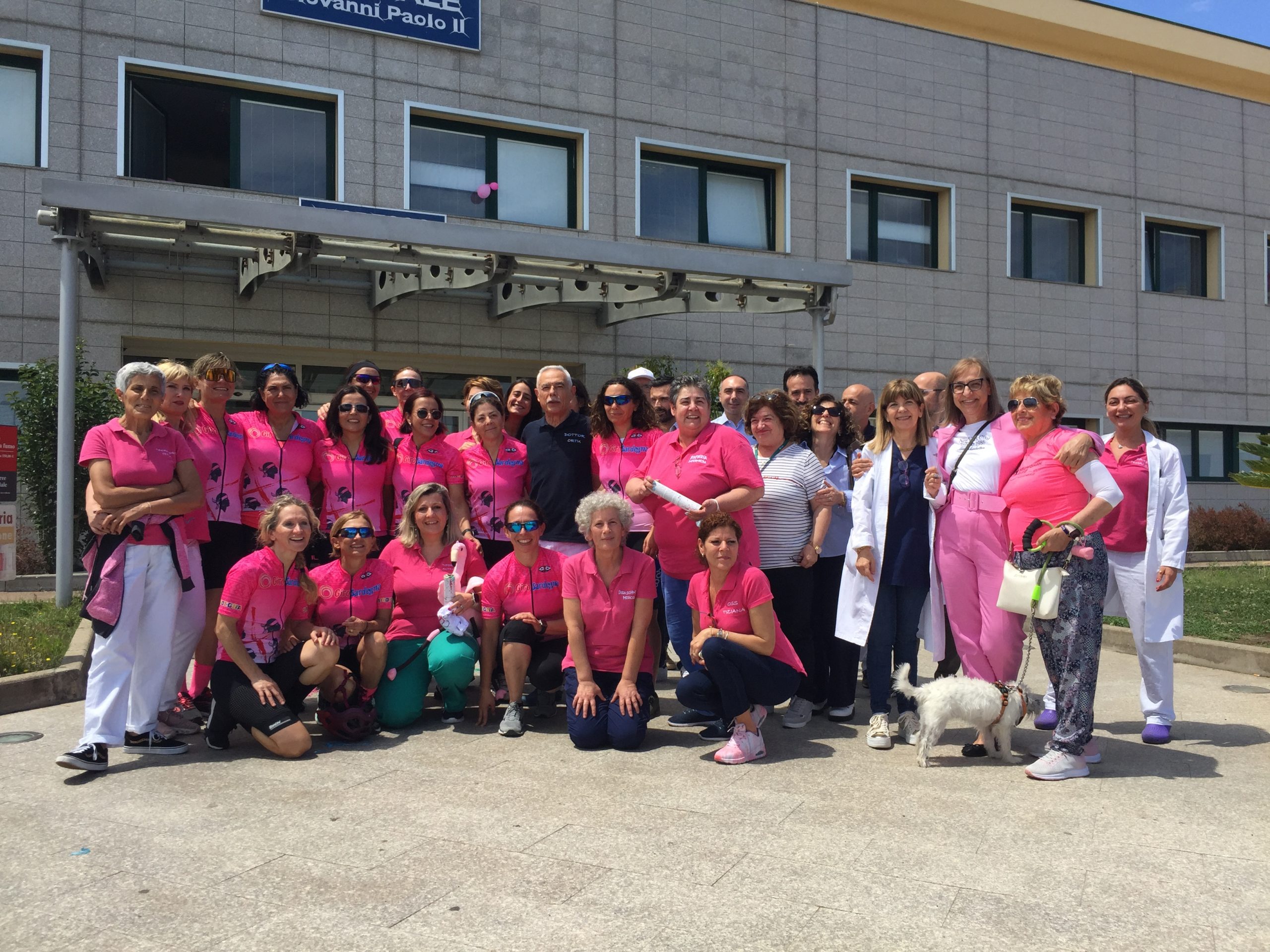 Tappa nell’Oncologia Asl Gallura: Pink Flamingos in bici per la vita