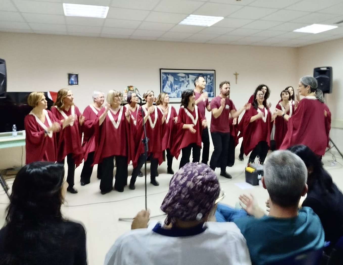 Nella Chirurgia Generale di Olbia il Movin’on Up Gospel Choir Nella Chirurgia Generale di Olbia il Movin’on Up Gospel Choir