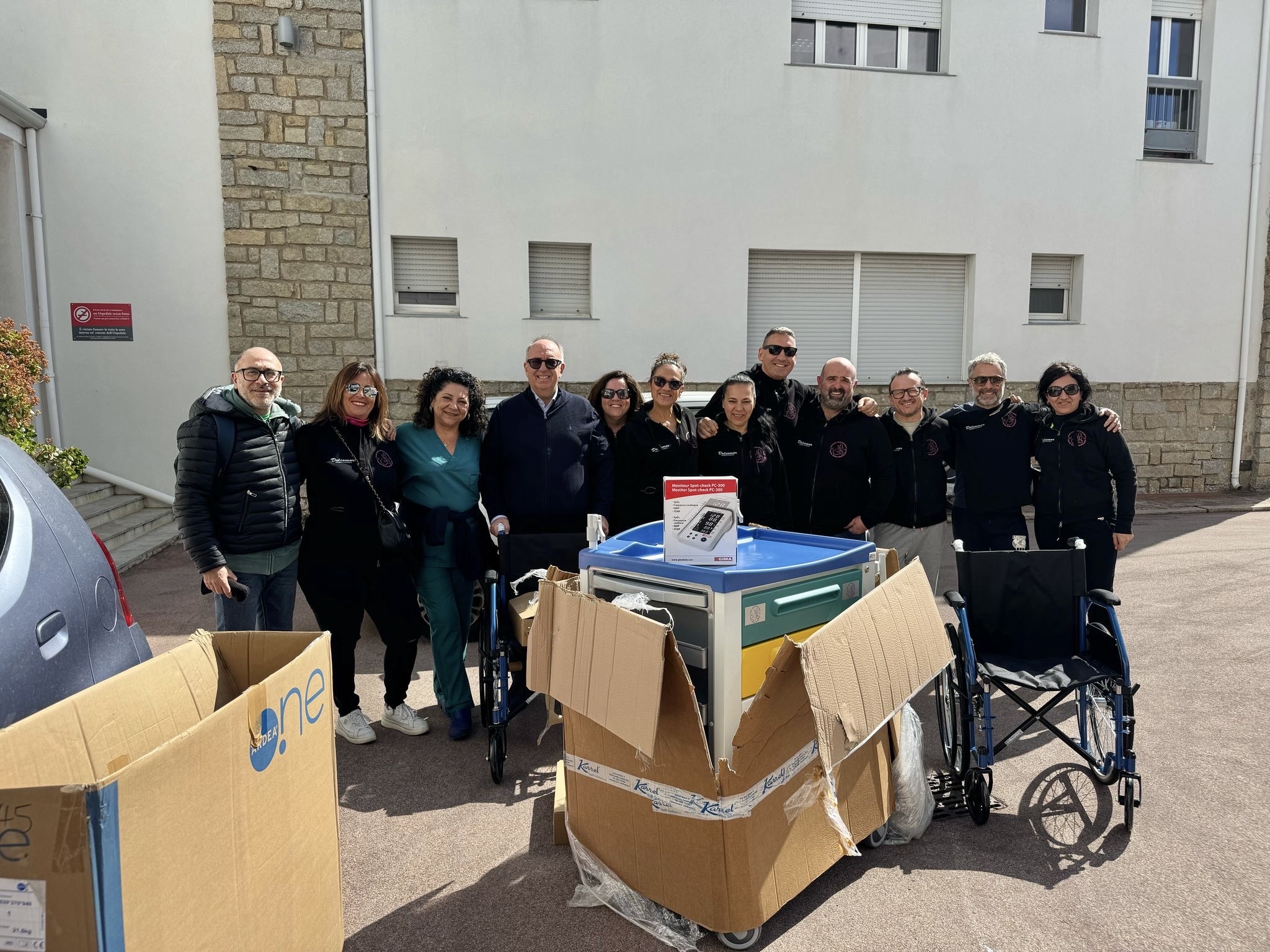 A La Maddalena donazione di ausili e strumenti sanitari A La Maddalena donazione di ausili e strumenti sanitari