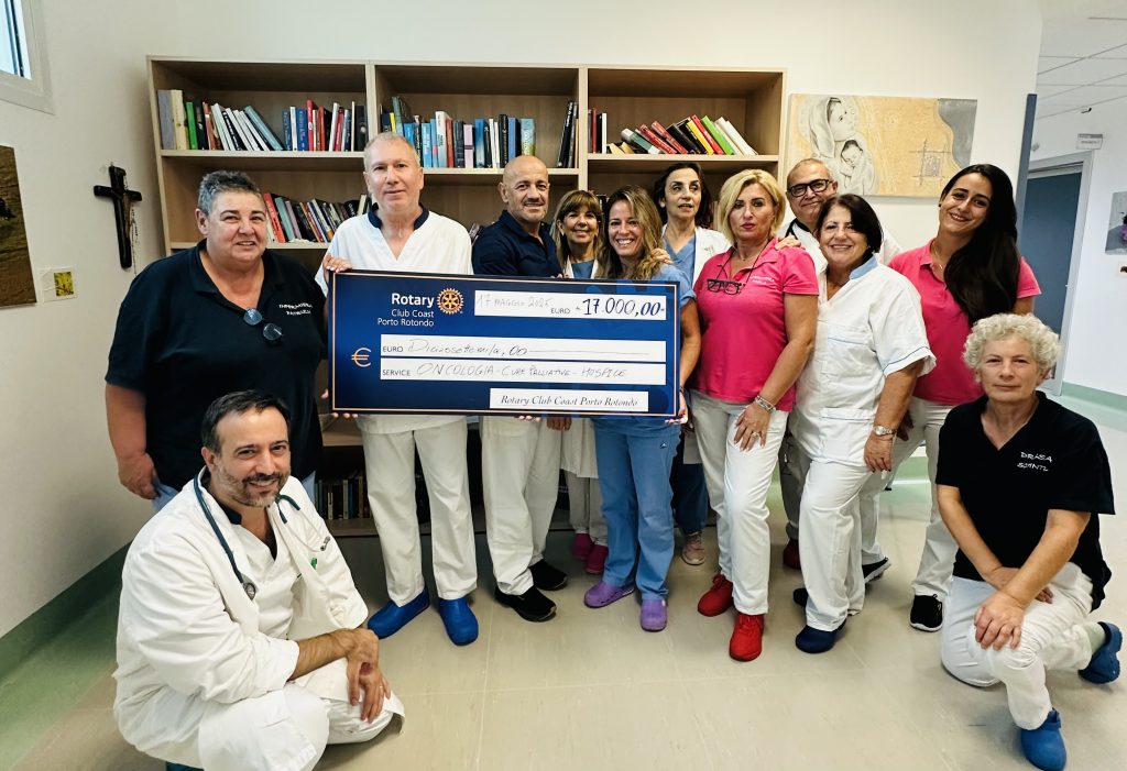 Oncologia, maxi donazione del Rotary Club Coast Porto Rotondo